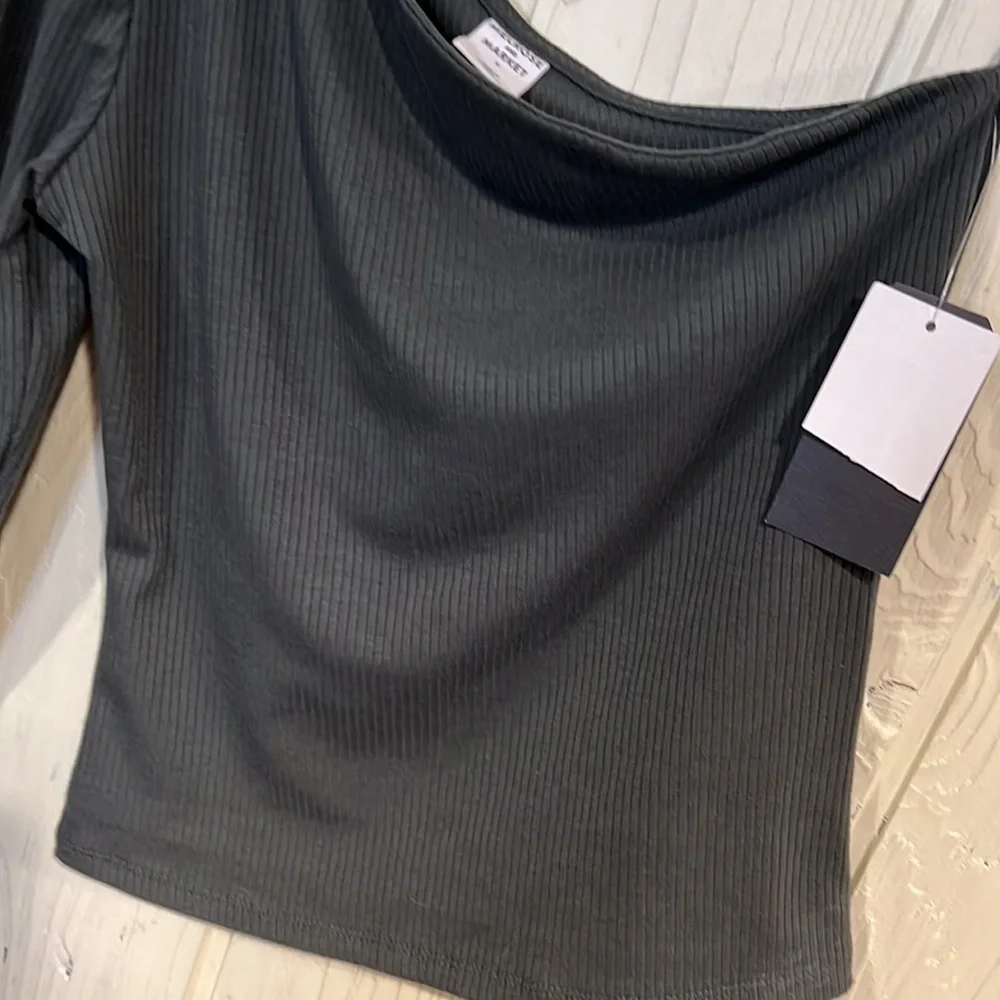 Melrose & MARKET One Sleeve Rib Knit Top Size Small New With Tags size small